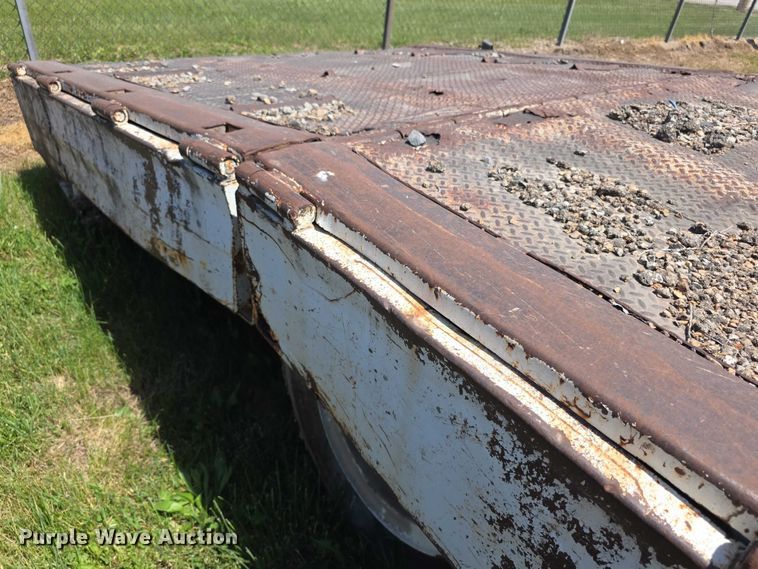 image for item FH6030 1979 Trail-Eze 5545-1320 drop deck hydraulic tail equipment trailer