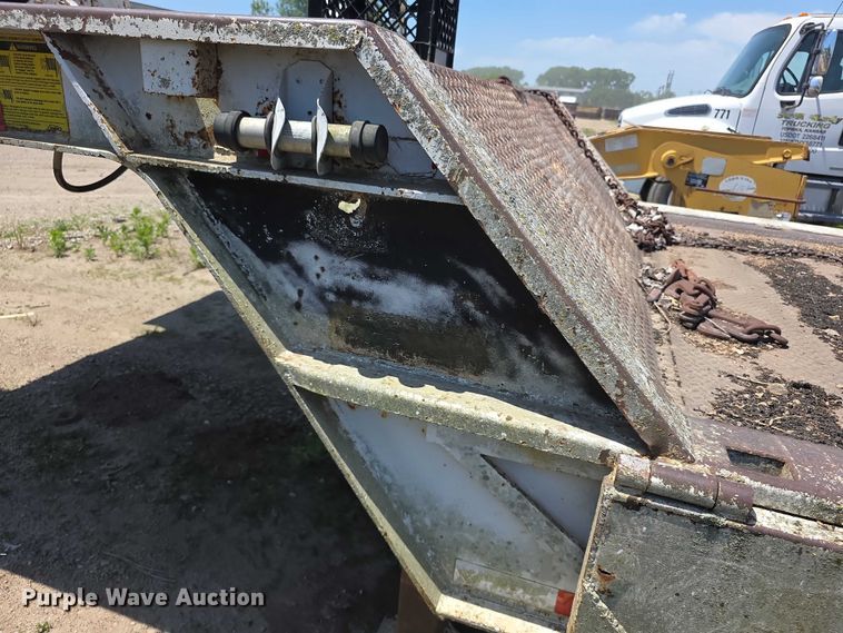 image for item FH6030 1979 Trail-Eze 5545-1320 drop deck hydraulic tail equipment trailer