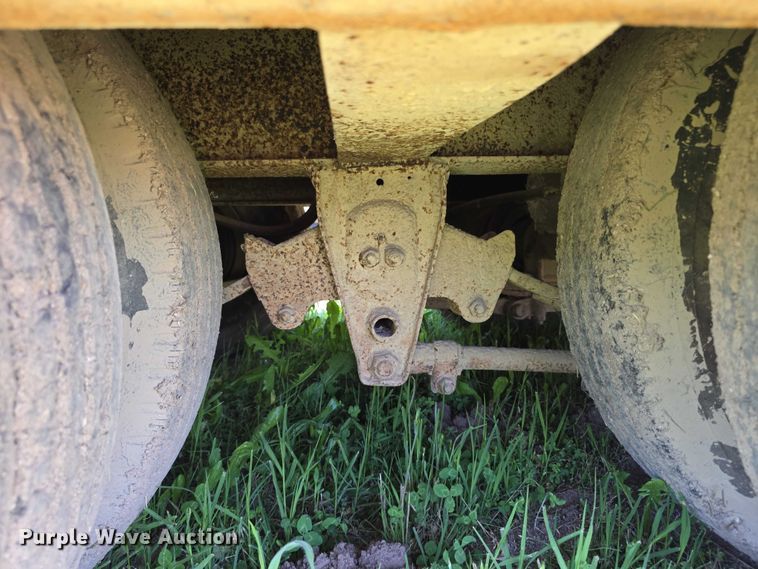 image for item FH6030 1979 Trail-Eze 5545-1320 drop deck hydraulic tail equipment trailer