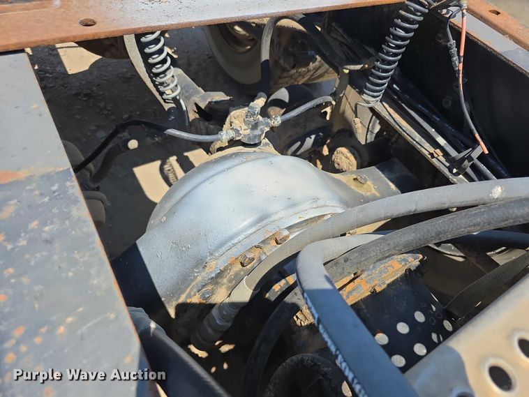image for item FH6031 1988 International F2275 semi truck