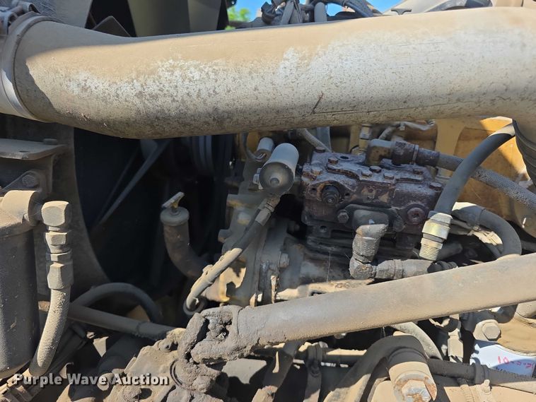 image for item FH6043 1999 Western Star 4900 semi truck