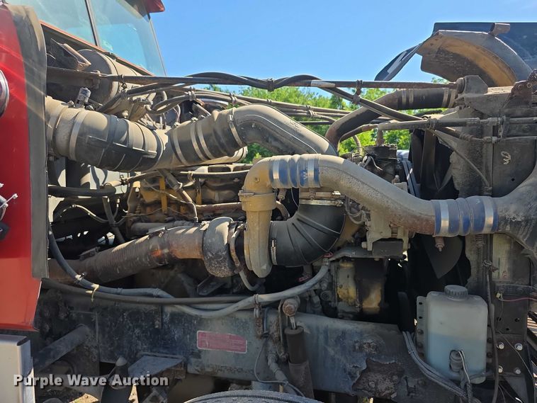 image for item FH6043 1999 Western Star 4900 semi truck