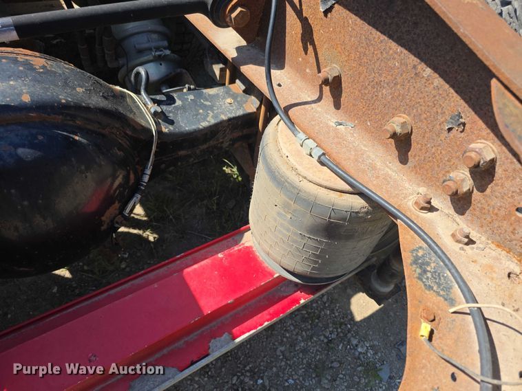 image for item FH6043 1999 Western Star 4900 semi truck