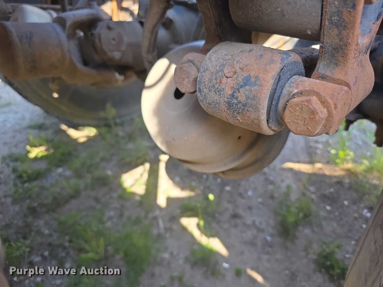 image for item FH6043 1999 Western Star 4900 semi truck