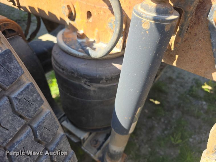 image for item FH6043 1999 Western Star 4900 semi truck