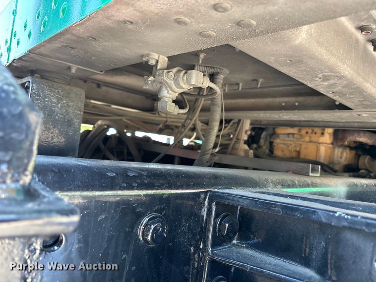 image for item FH7111 2002 Peterbilt 357 roll-off container truck