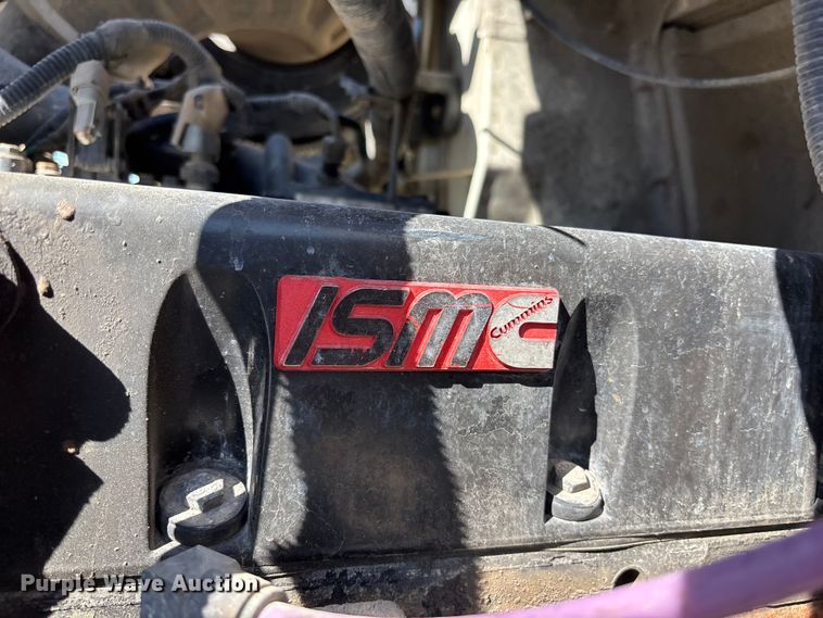 image for item FH7134 2007 International 5900i semi truck