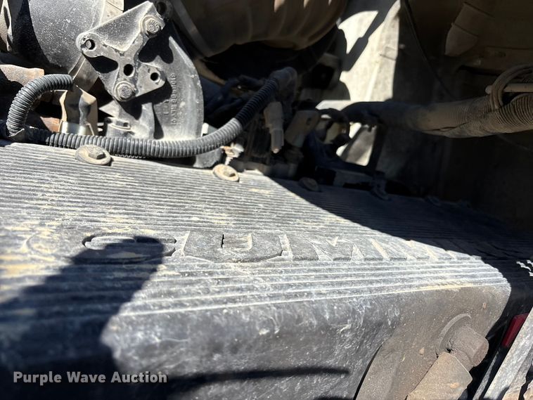 image for item FH7134 2007 International 5900i semi truck