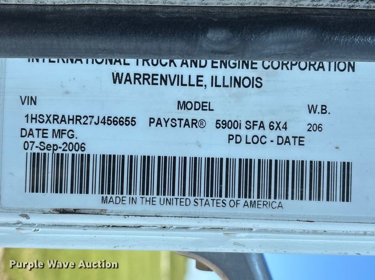 image for item FH7134 2007 International 5900i semi truck