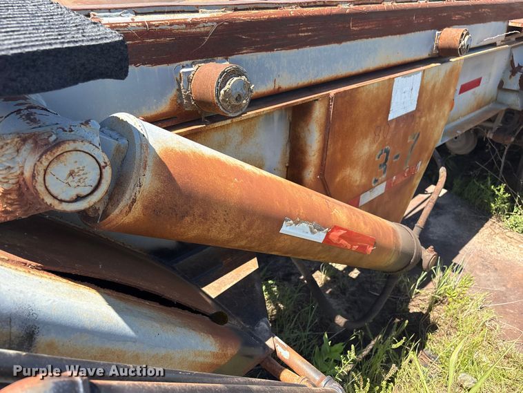 image for item FI0176 1980 Galbreath A50E Container Trailer