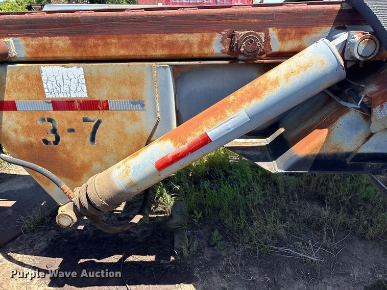 image for item FI0176 1980 Galbreath A50E Container Trailer