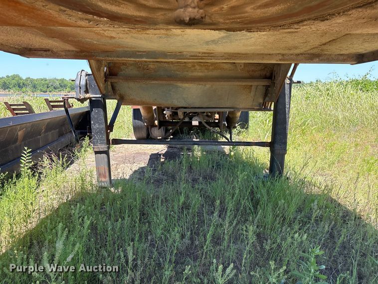 image for item FI0176 1980 Galbreath A50E Container Trailer