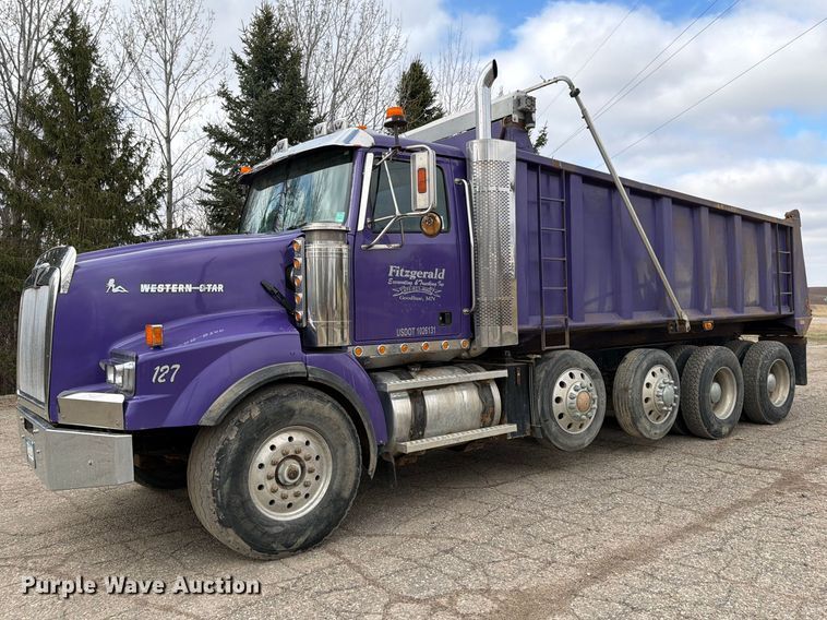 image for item FK0063 2001 Western Star 4900 dump truck