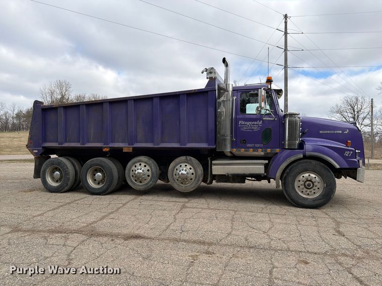 image for item FK0063 2001 Western Star 4900 dump truck