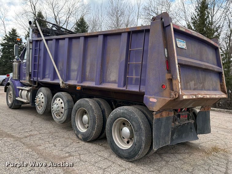 image for item FK0063 2001 Western Star 4900 dump truck