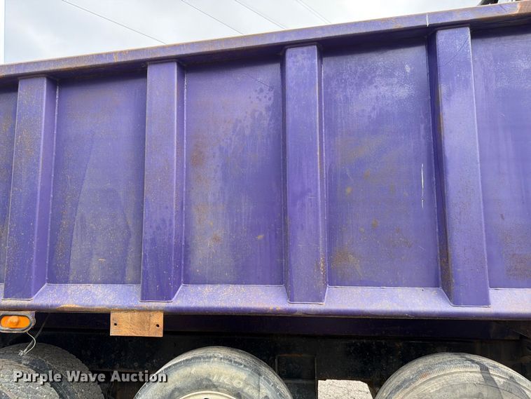 image for item FK0063 2001 Western Star 4900 dump truck
