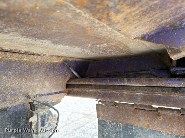 image for item FK0063 2001 Western Star 4900 dump truck