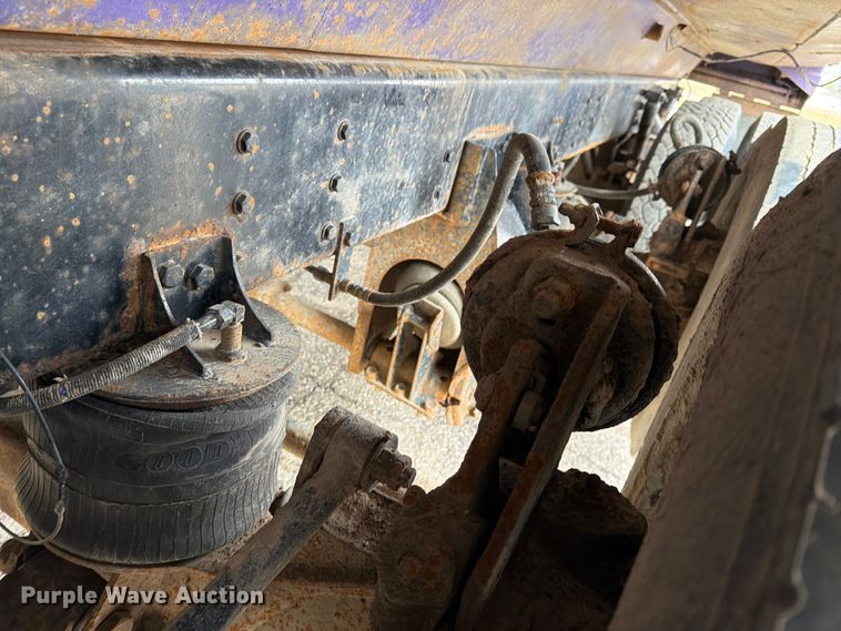 image for item FK0063 2001 Western Star 4900 dump truck