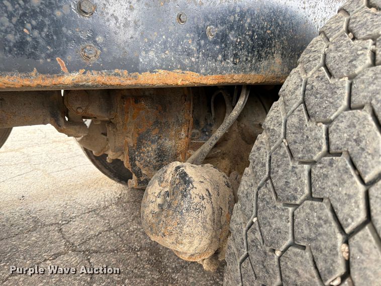 image for item FK0063 2001 Western Star 4900 dump truck