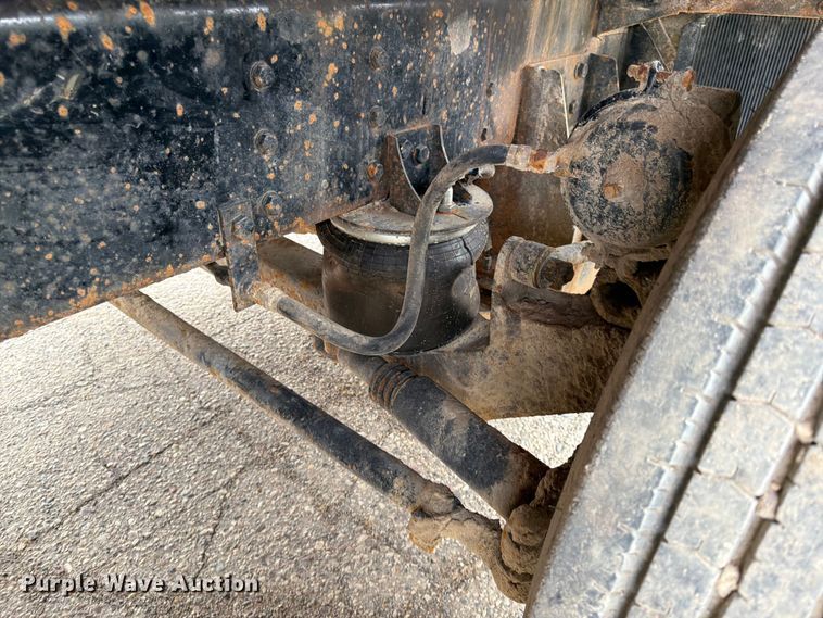 image for item FK0063 2001 Western Star 4900 dump truck