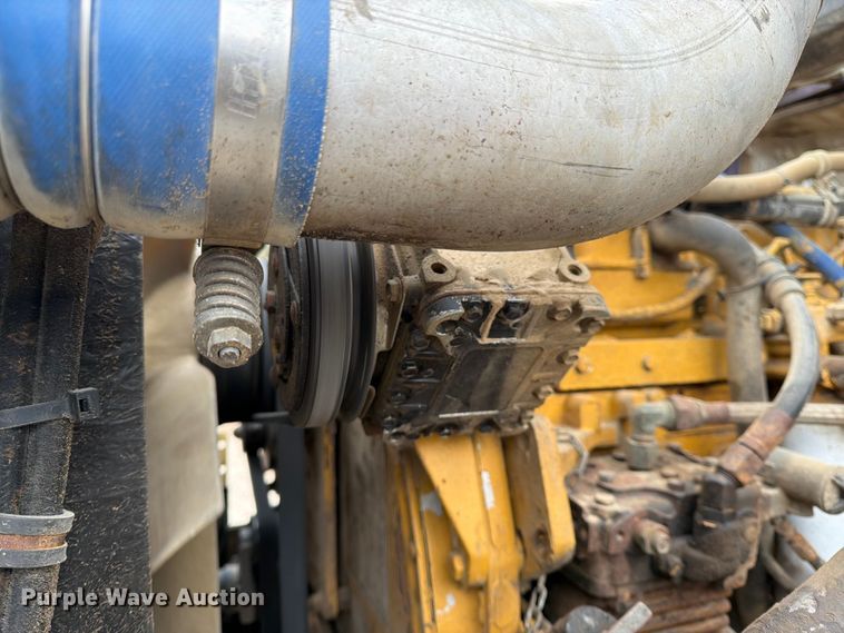 image for item FK0063 2001 Western Star 4900 dump truck