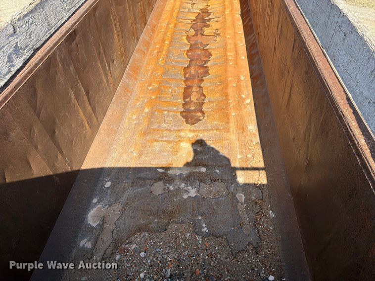 image for item FK0067 2013 Cobra Mfg end dump trailer