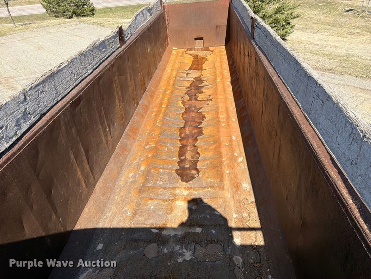 image for item FK0067 2013 Cobra Mfg end dump trailer