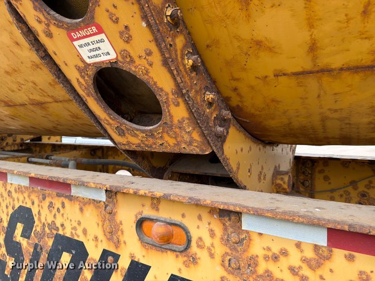 image for item FK0144 2006 SiDump'r Versal side dump trailer