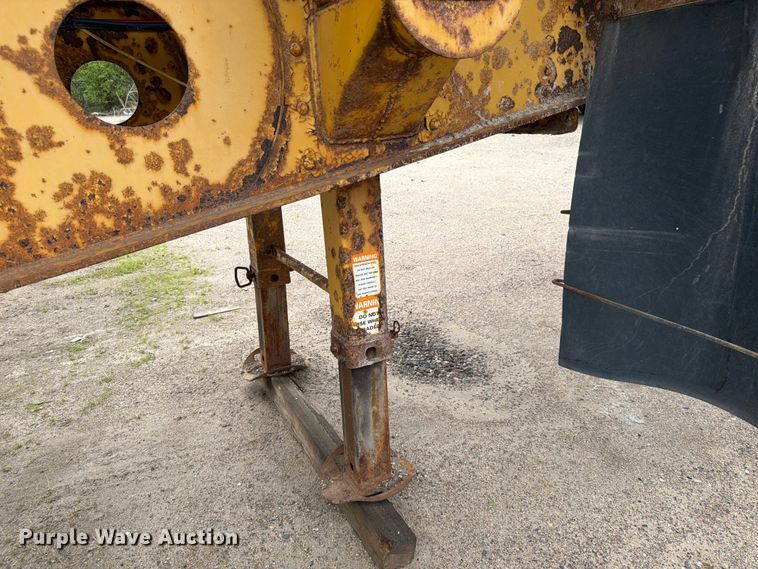 image for item FK0144 2006 SiDump'r Versal side dump trailer
