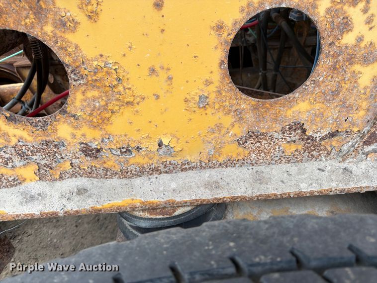 image for item FK0144 2006 SiDump'r Versal side dump trailer