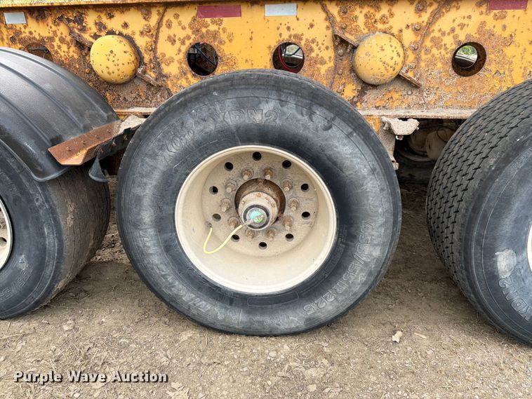 image for item FK0144 2006 SiDump'r Versal side dump trailer