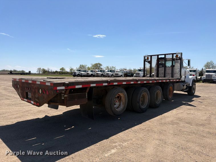 image for item FK0151 1988 Mack RW713 flatbed truck