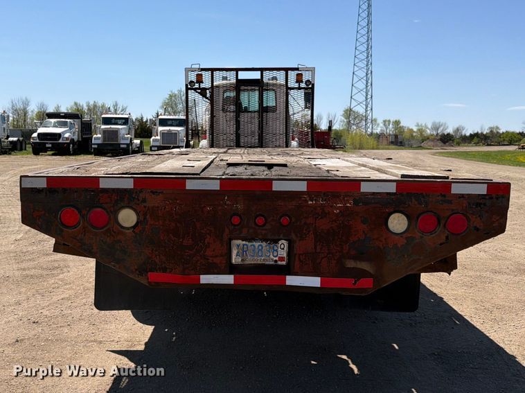 image for item FK0151 1988 Mack RW713 flatbed truck