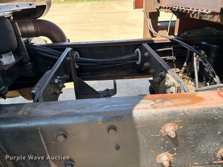 image for item FK0151 1988 Mack RW713 flatbed truck