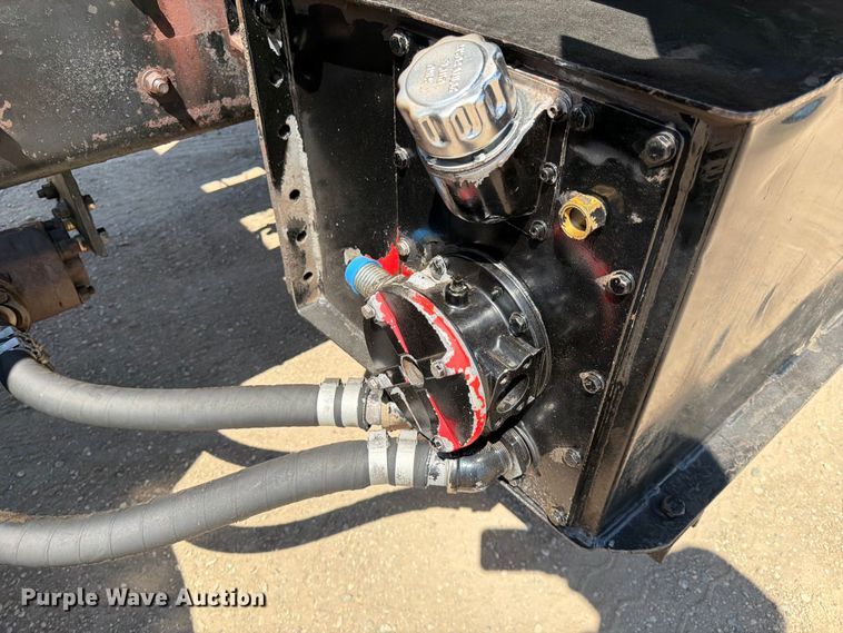 image for item FK0151 1988 Mack RW713 flatbed truck