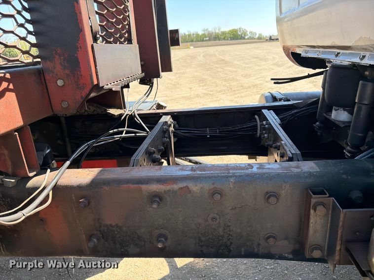 image for item FK0151 1988 Mack RW713 flatbed truck