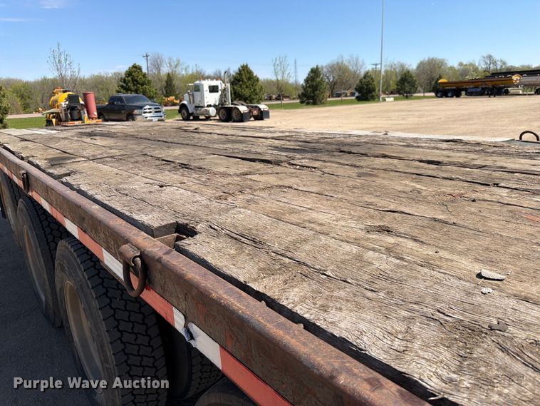 image for item FK0151 1988 Mack RW713 flatbed truck