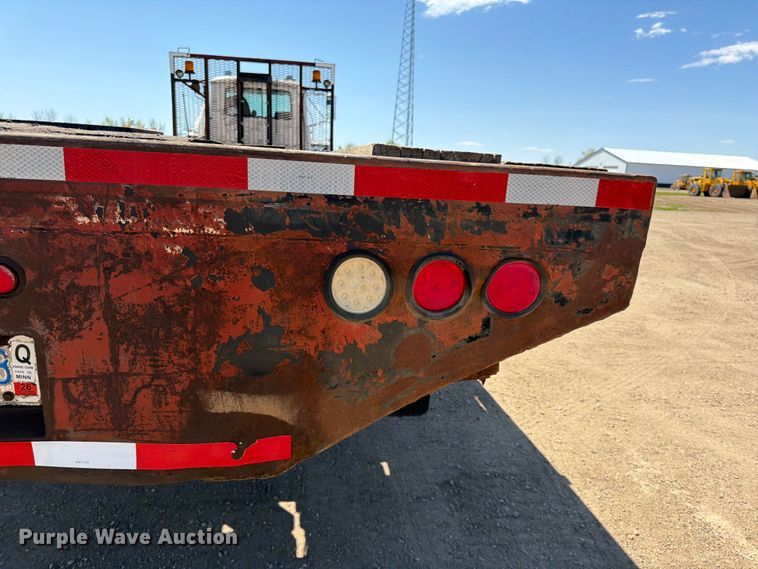 image for item FK0151 1988 Mack RW713 flatbed truck