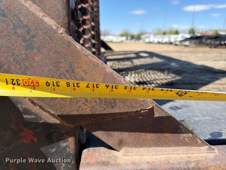 image for item FK0151 1988 Mack RW713 flatbed truck