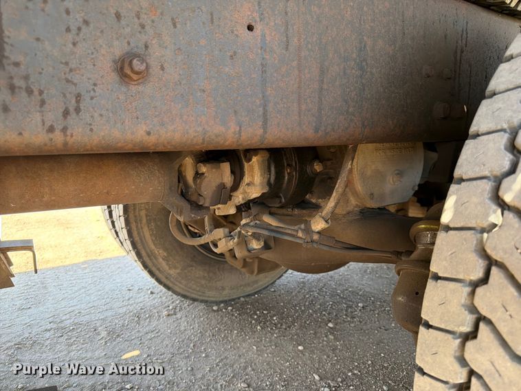 image for item FK0151 1988 Mack RW713 flatbed truck
