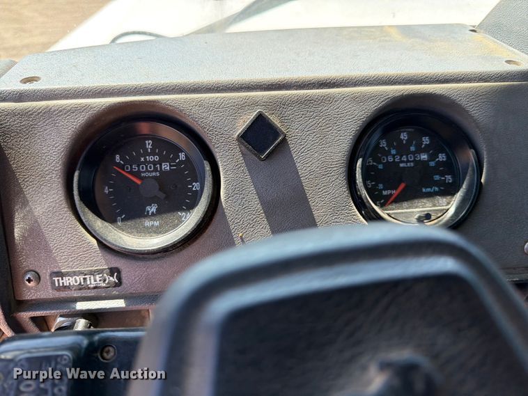 image for item FK0151 1988 Mack RW713 flatbed truck