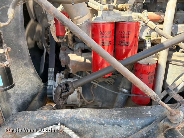 image for item FK0151 1988 Mack RW713 flatbed truck