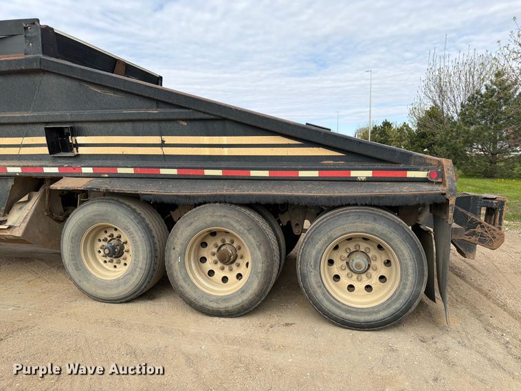 image for item FK0152 1983 Load king 1827-3AXLE bottom dump trailer