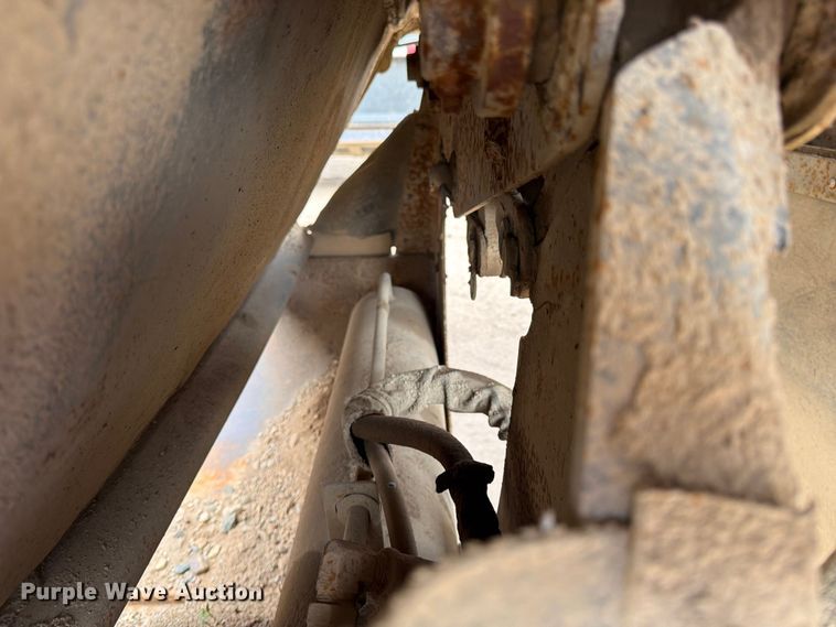 image for item FK0152 1983 Load king 1827-3AXLE bottom dump trailer