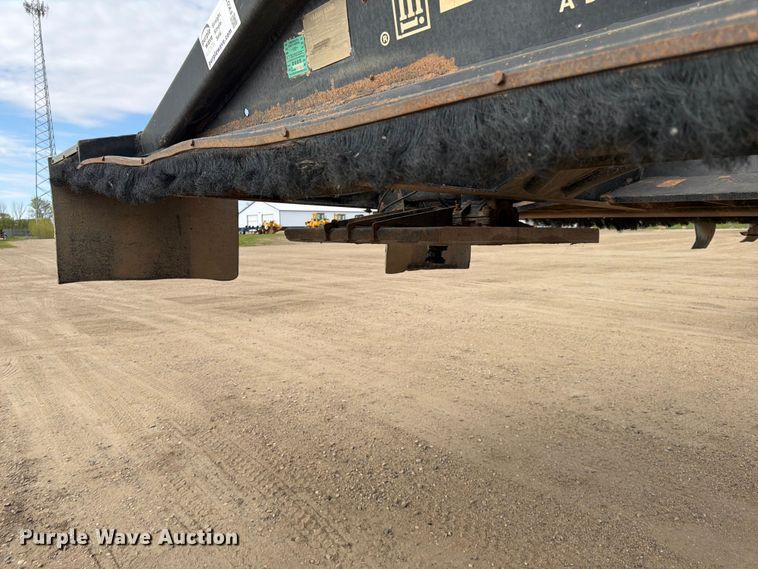image for item FK0152 1983 Load king 1827-3AXLE bottom dump trailer