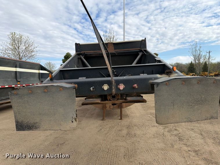 image for item FK0152 1983 Load king 1827-3AXLE bottom dump trailer
