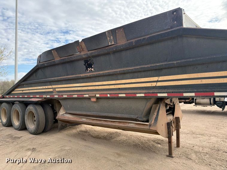 image for item FK0152 1983 Load king 1827-3AXLE bottom dump trailer