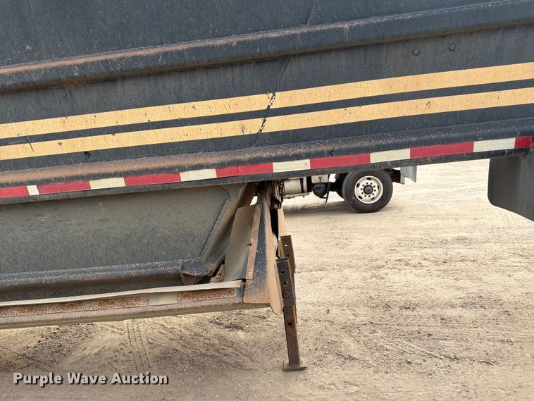 image for item FK0152 1983 Load king 1827-3AXLE bottom dump trailer