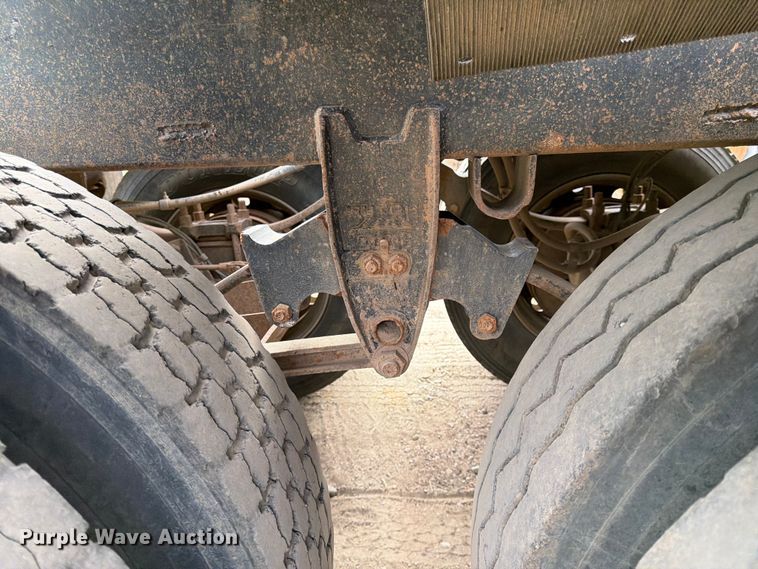 image for item FK0152 1983 Load king 1827-3AXLE bottom dump trailer