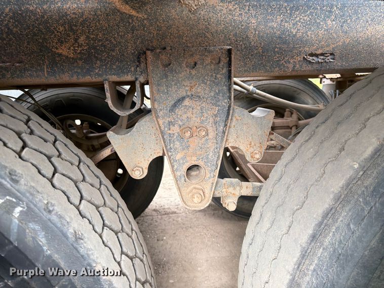 image for item FK0152 1983 Load king 1827-3AXLE bottom dump trailer